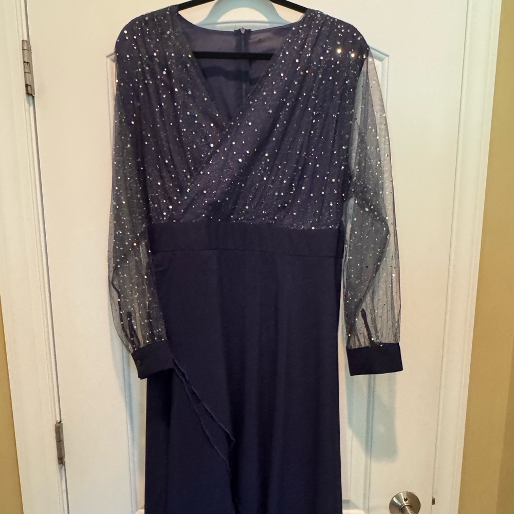 Elegant Navy Blue Dress - Picture 3 of 5
